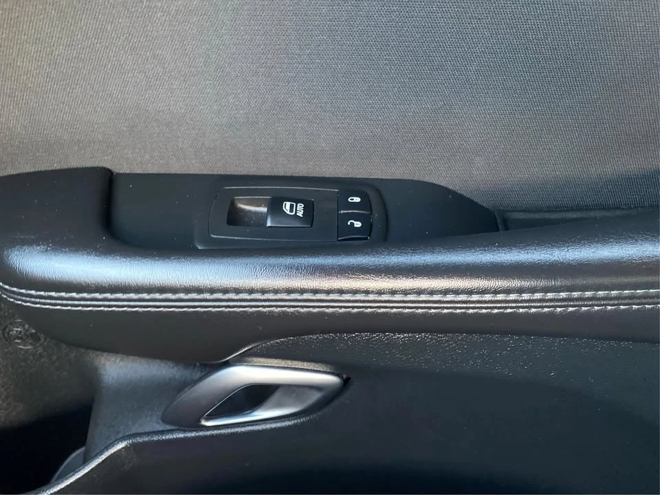 2018 Dodge Challenger 3rd Gen - Image 9 of 20