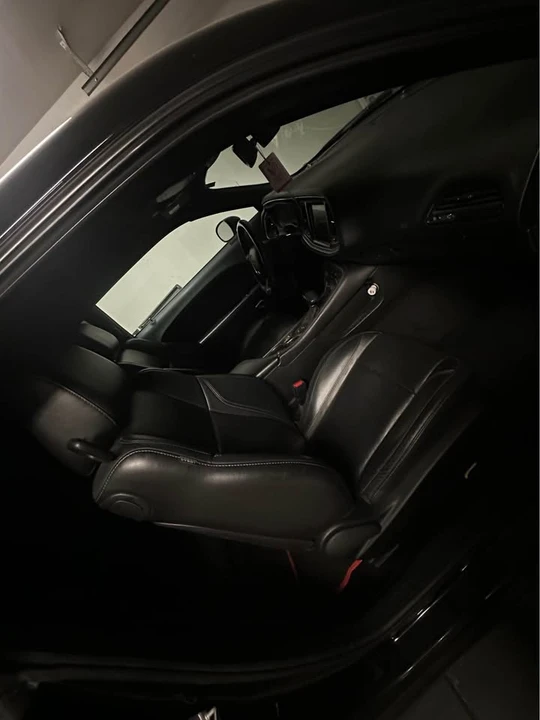 2018 Dodge Challenger 3rd Gen - Image 9 of 14