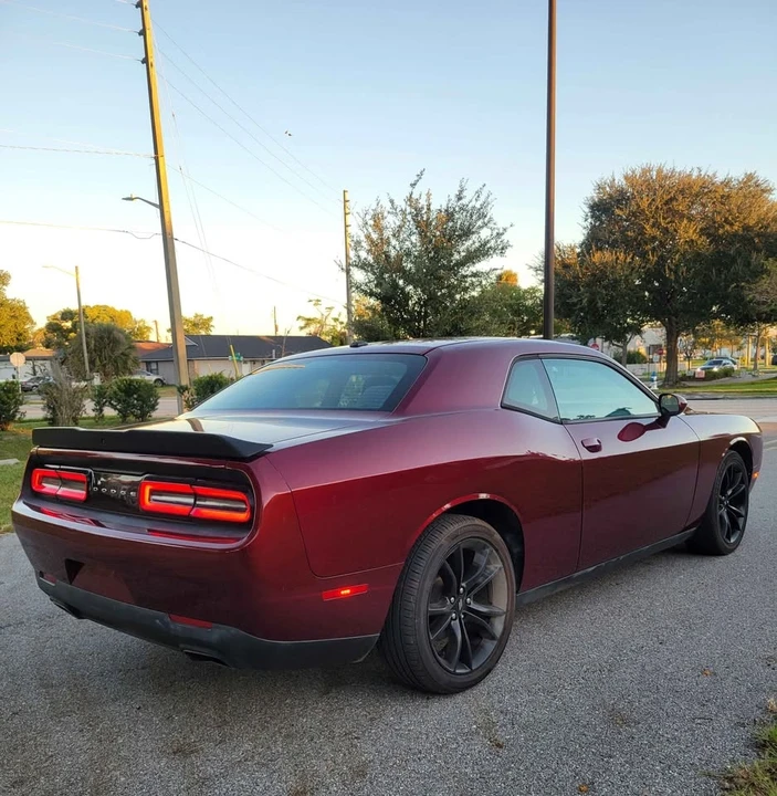 2018 Dodge Challenger 3rd Gen - Image 9 of 12