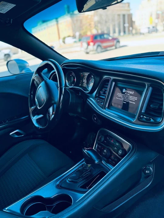 2018 Dodge Challenger 3rd Gen - Image 5 of 15