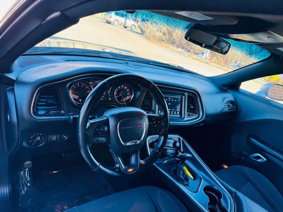 2018 Dodge Challenger 3rd Gen - Image 9 of 15