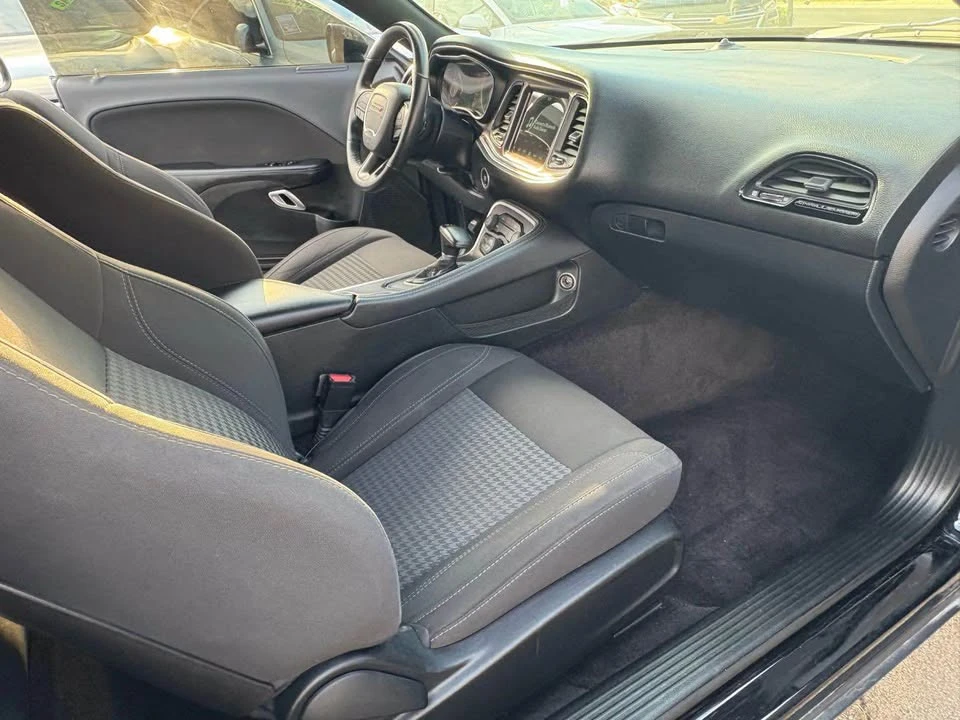 2018 Dodge Challenger 3rd Gen - Image 10 of 16