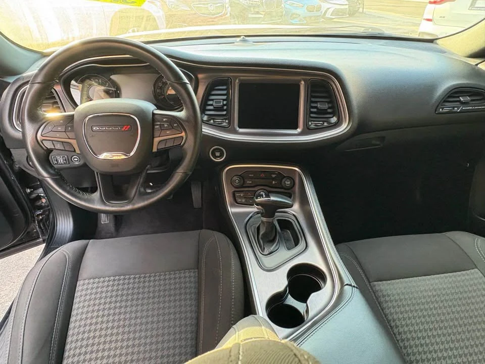 2018 Dodge Challenger 3rd Gen - Image 9 of 16