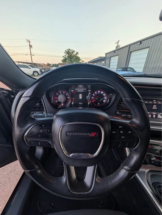 2018 Dodge Challenger 3rd Gen - Image 15 of 19