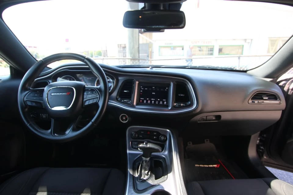 2018 Dodge Challenger 3rd Gen - Image 16 of 19