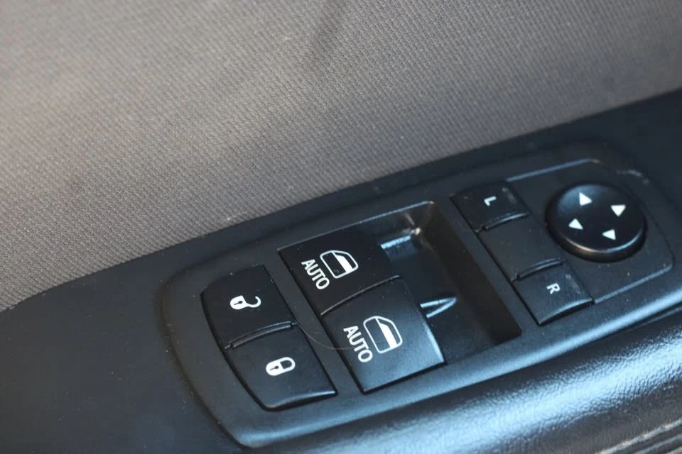 2018 Dodge Challenger 3rd Gen - Image 3 of 19