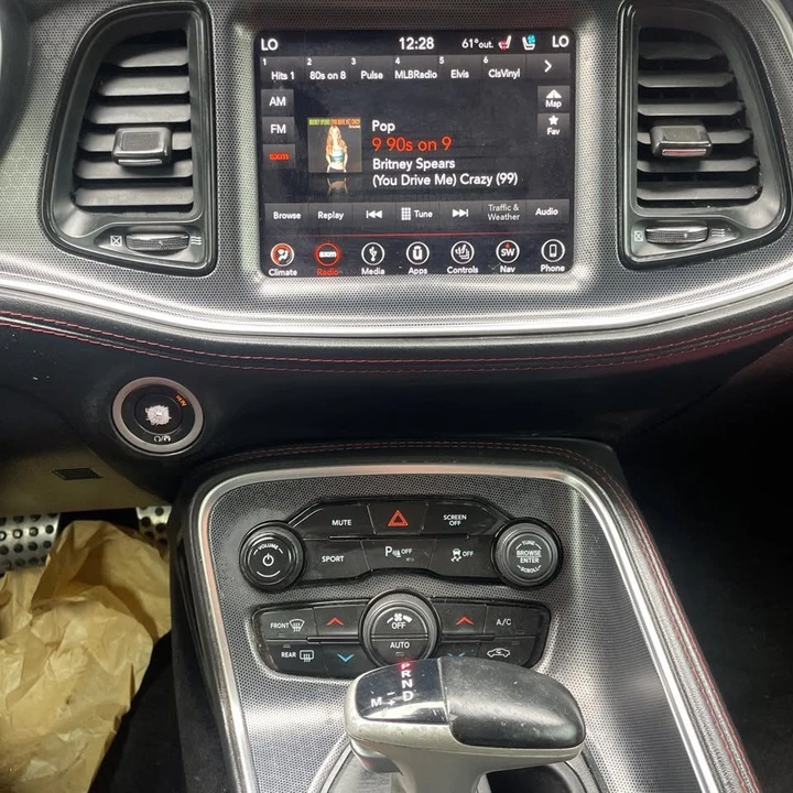 2018 Dodge Challenger 3rd Gen - Image 15 of 19