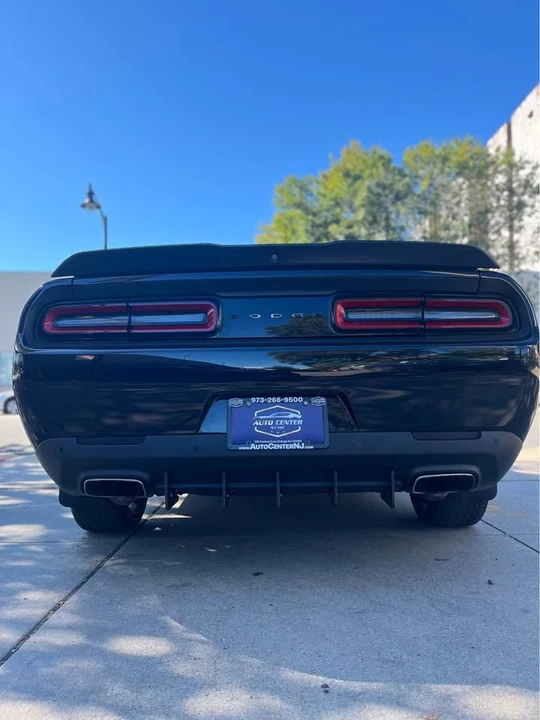 2018 Dodge Challenger 3rd Gen - Image 14 of 17
