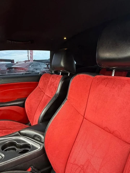 2018 Dodge Challenger 3rd Gen - Image 5 of 11