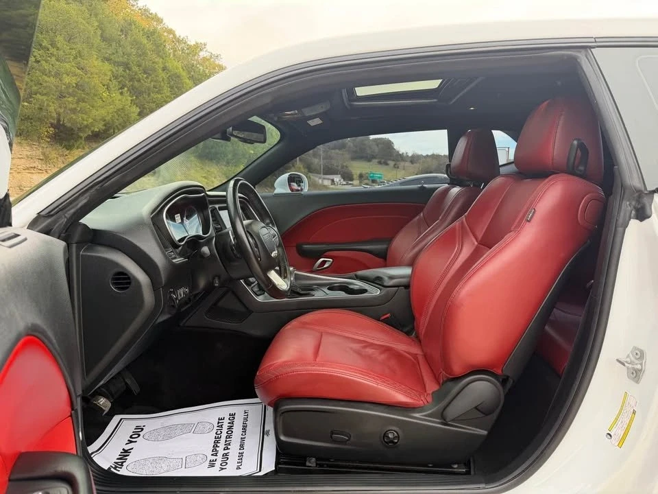 2018 Dodge Challenger 3rd Gen - Image 9 of 15