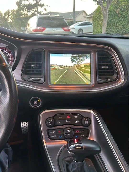 2018 Dodge Challenger 3rd Gen - Image 10 of 13