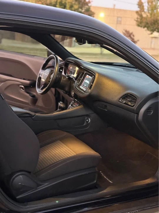 2018 Dodge Challenger 3rd Gen - Image 5 of 7