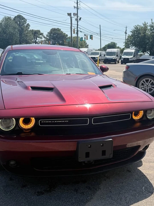 2018 Dodge Challenger 3rd Gen - Image 14 of 15