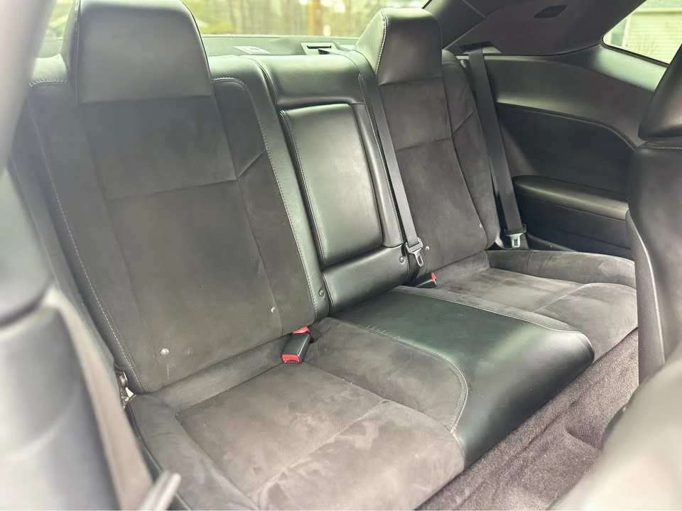 2018 Dodge Challenger 3rd Gen - Image 18 of 19