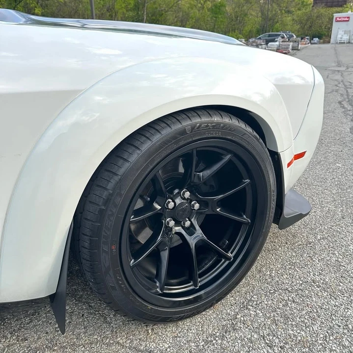 2018 Dodge Challenger 3rd Gen - Image 8 of 20