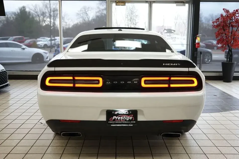 2018 Dodge Challenger 3rd Gen - Image 12 of 20