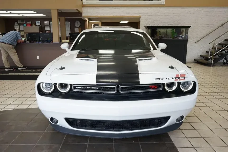 2018 Dodge Challenger 3rd Gen - Image 17 of 20