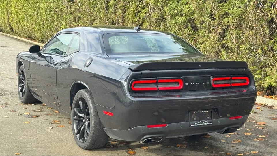 2018 Dodge Challenger 3rd Gen - Image 9 of 10