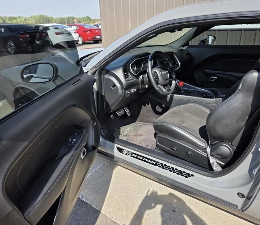 2018 Dodge Challenger SRT8 & 392 3rd Gen - Image 14 of 15