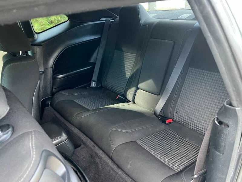 2018 Dodge Challenger 3rd Gen - Image 11 of 20