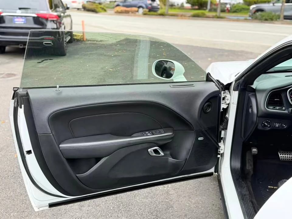 2018 Dodge Challenger 3rd Gen - Image 5 of 17