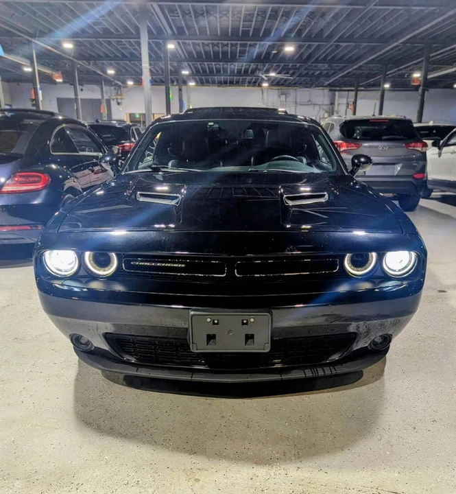 2018 Dodge Challenger 3rd Gen - Image 3 of 8