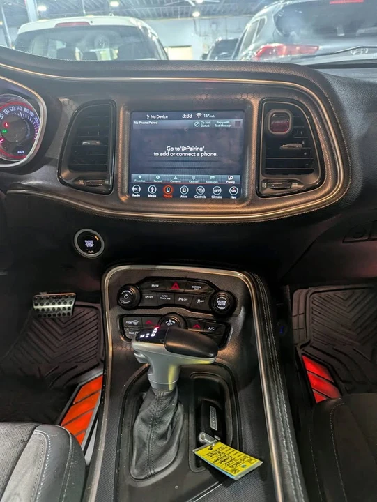 2018 Dodge Challenger 3rd Gen - Image 6 of 8