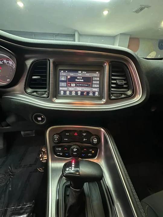 2018 Dodge Challenger 3rd Gen - Image 11 of 20