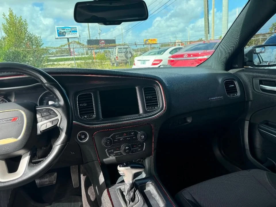 2018 Dodge Charger 7th Gen - Image 12 of 16