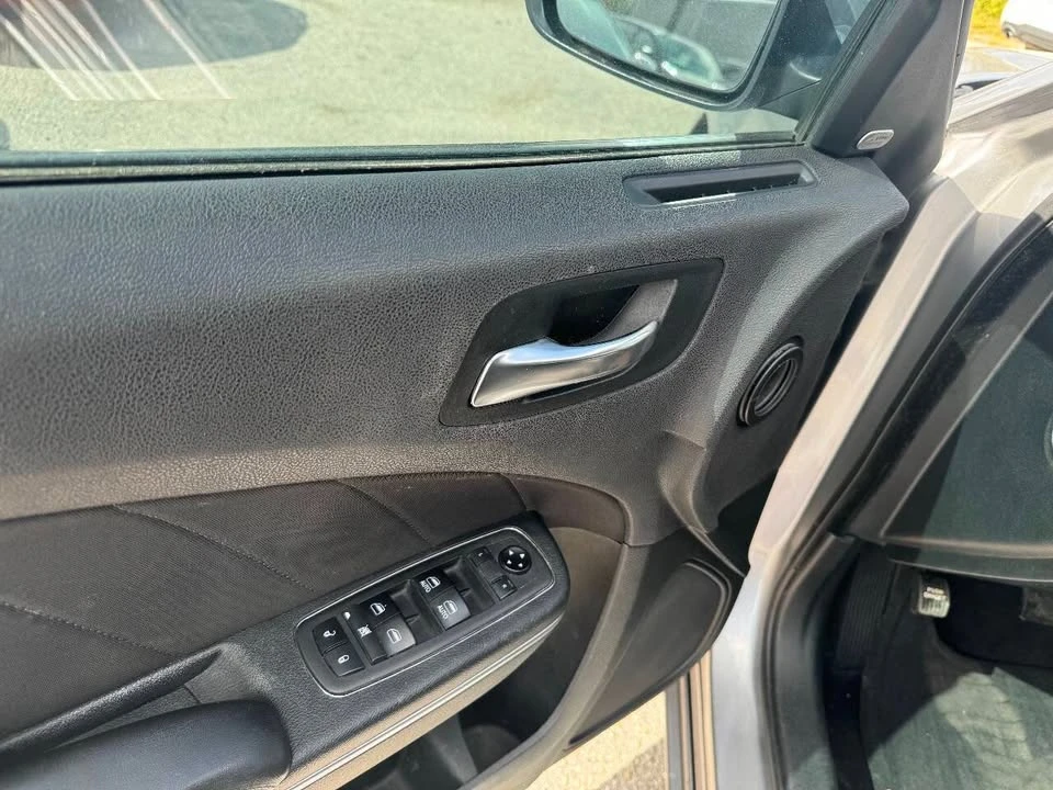 2018 Dodge Charger 7th Gen - Image 8 of 16