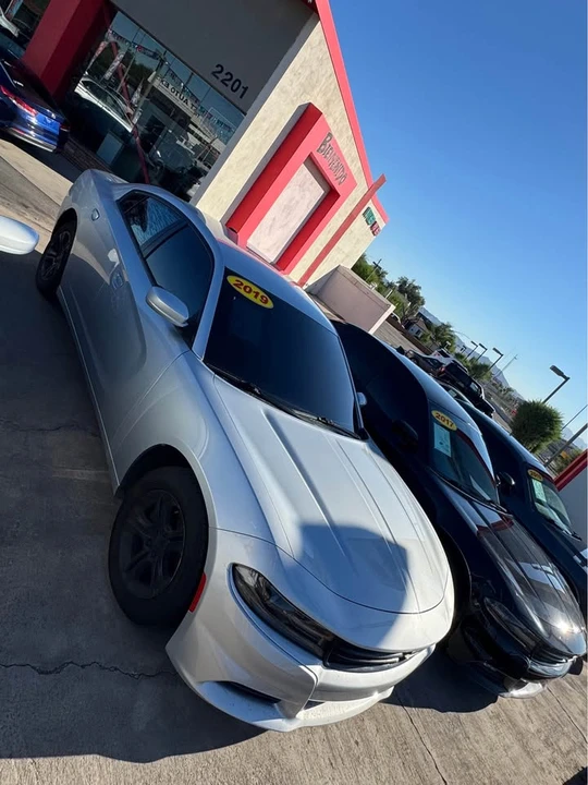 2018 Dodge Charger 7th Gen - Image 2 of 15