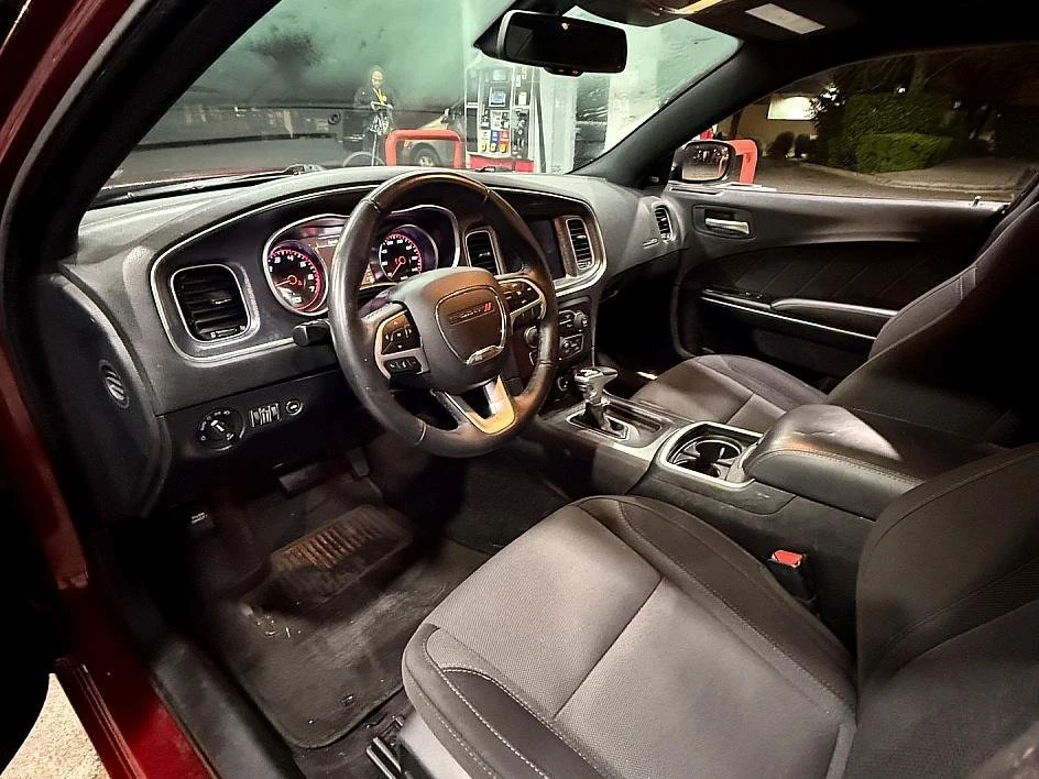 2018 Dodge Charger 7th Gen - Image 9 of 11
