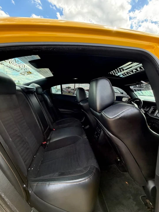 2018 Dodge Charger 7th Gen - Image 9 of 16
