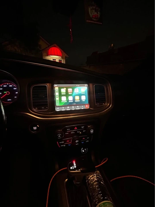 2018 Dodge Charger 7th Gen - Image 9 of 12