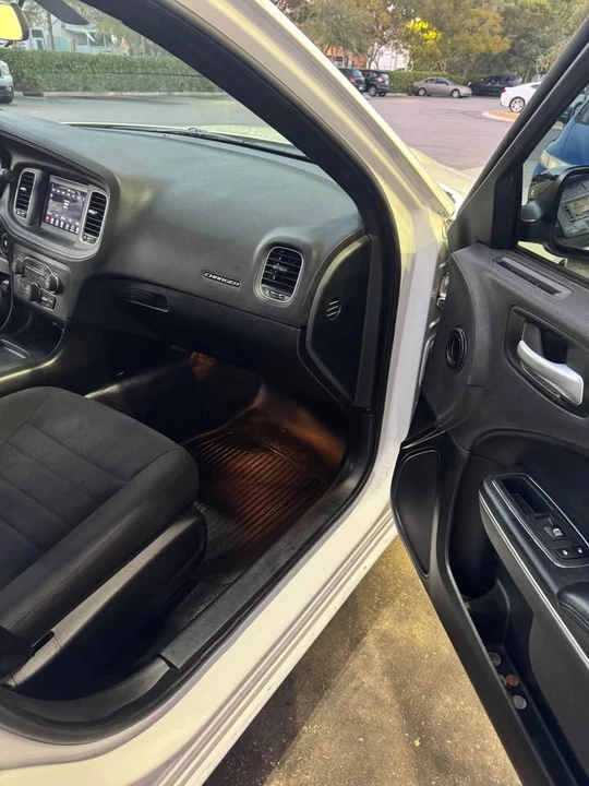 2018 Dodge Charger 7th Gen - Image 5 of 13