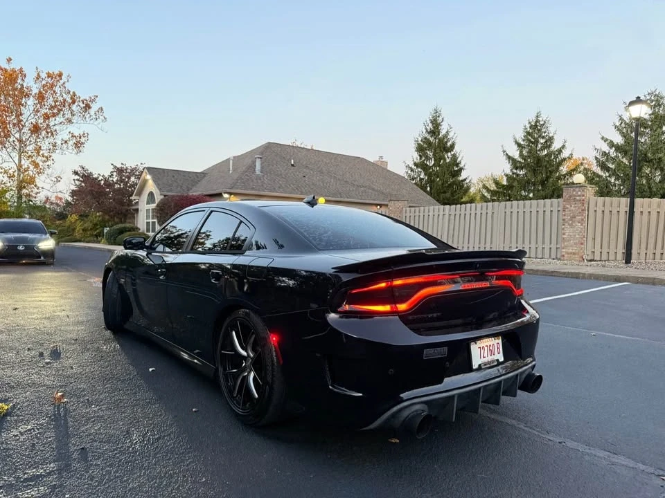 2018 Dodge Charger SRT & 392 7th Gen - Image 4 of 18