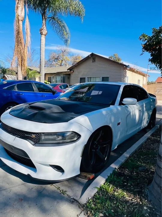 2018 Dodge Charger SRT & 392 7th Gen - Image 4 of 11