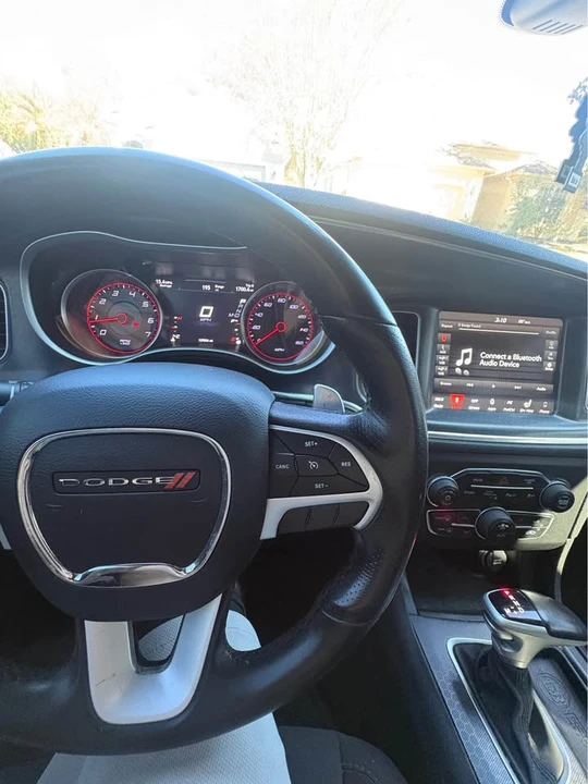 2018 Dodge Charger 7th Gen - Image 9 of 12