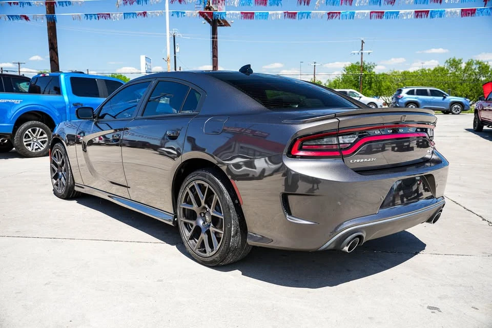 2018 Dodge Charger 7th Gen - Image 16 of 19