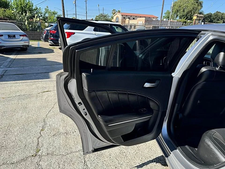 2018 Dodge Charger 7th Gen - Image 13 of 20