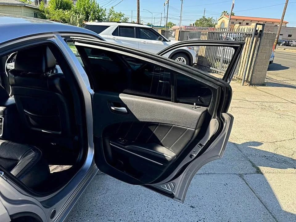 2018 Dodge Charger 7th Gen - Image 15 of 20