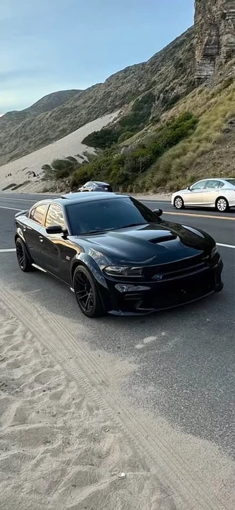 2018 Dodge Charger SRT & 392 7th Gen - Image 10 of 12