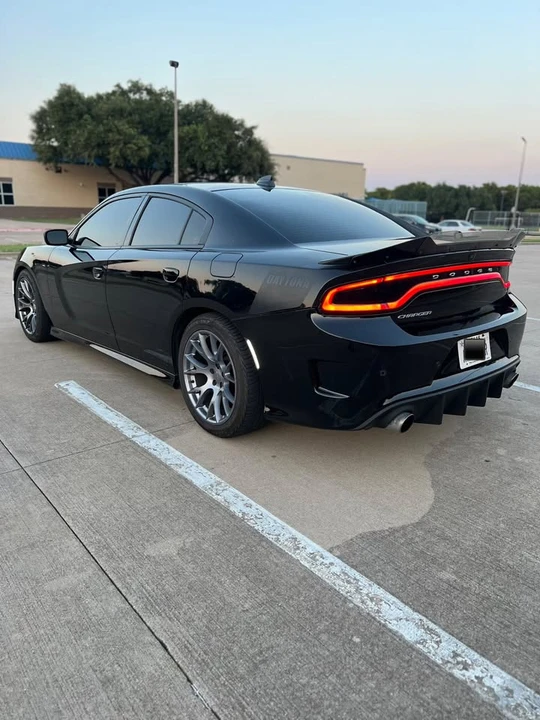 2018 Dodge Charger SRT & 392 7th Gen - Image 3 of 17