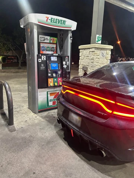 2018 Dodge Charger SRT & 392 7th Gen - Image 3 of 4