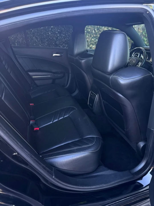 2018 Dodge Charger 7th Gen - Image 16 of 17