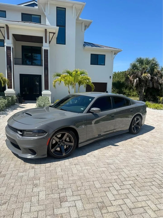 2018 Dodge Charger SRT Hellcat 7th Gen - Image 3 of 8