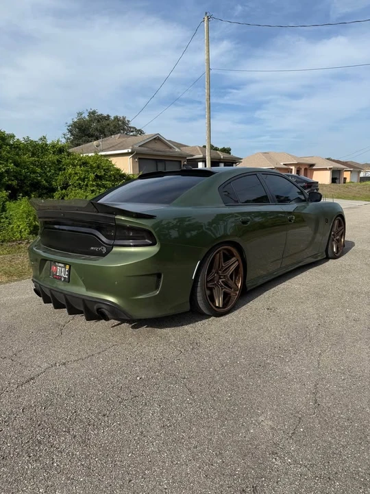 2018 Dodge Charger SRT Hellcat 7th Gen - Image 5 of 12