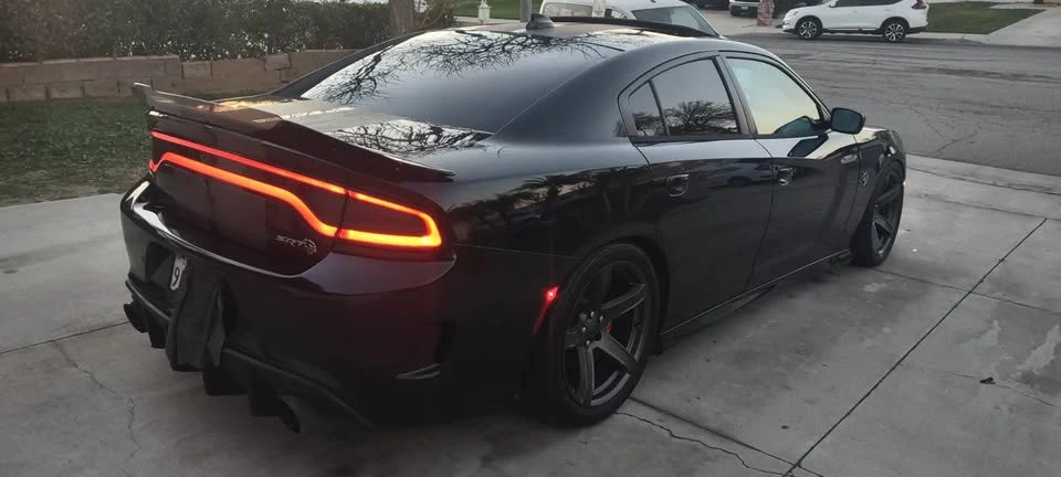 2018 Dodge Charger SRT Hellcat 7th Gen - Image 4 of 13