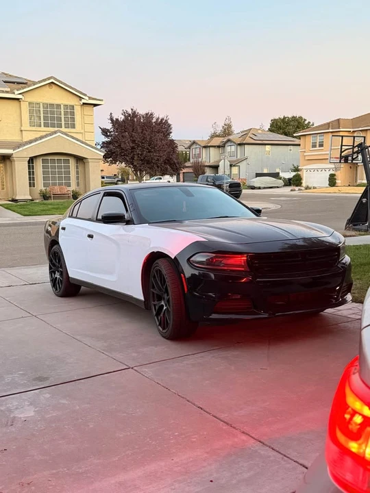 2018 Dodge Charger 7th Gen - Image 5 of 9