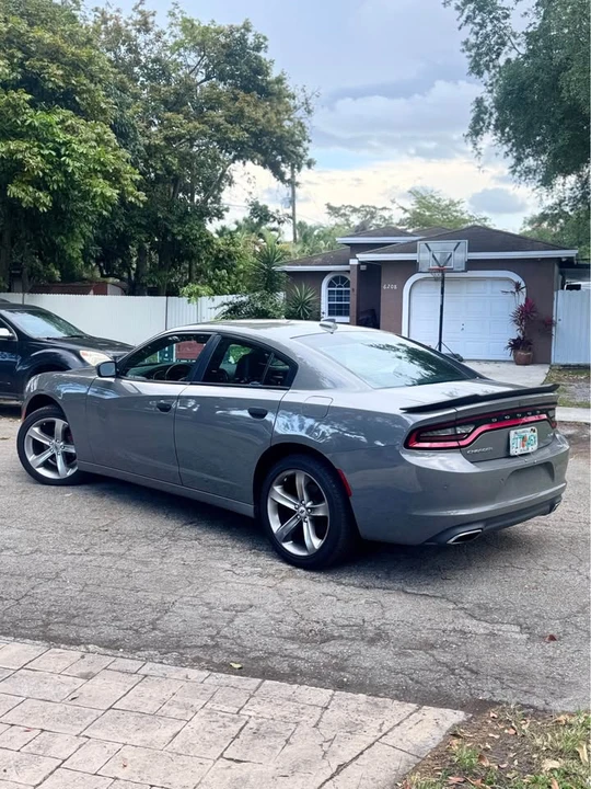 2018 Dodge Charger 7th Gen - Image 2 of 11